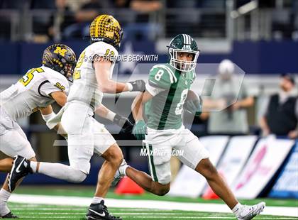 Thumbnail 1 in Franklin vs. Malakoff (UIL 3A D1 Football Final) photogallery.