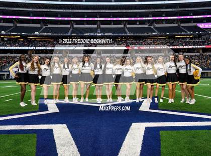 Thumbnail 2 in Franklin vs. Malakoff (UIL 3A D1 Football Final) photogallery.