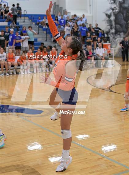 Thumbnail 3 in Katy Taylor vs Seven Lakes photogallery.