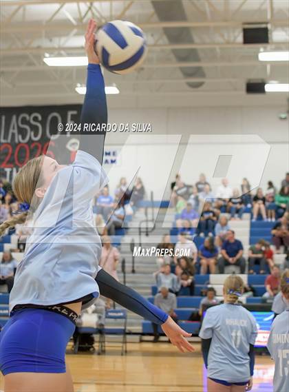 Thumbnail 3 in Katy Taylor vs Seven Lakes photogallery.