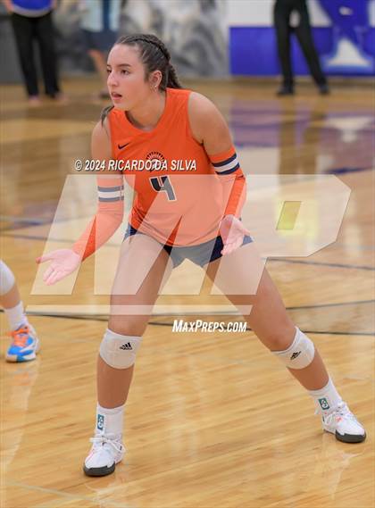 Thumbnail 2 in Katy Taylor vs Seven Lakes photogallery.