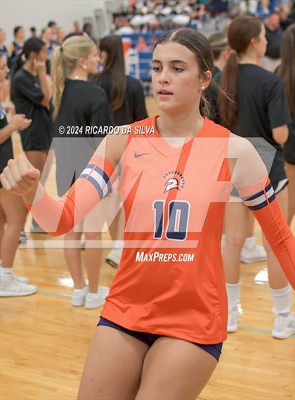 Thumbnail 3 in Katy Taylor vs Seven Lakes photogallery.