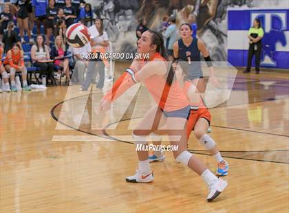 Thumbnail 3 in Katy Taylor vs Seven Lakes photogallery.