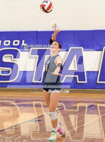 Thumbnail 3 in Katy Taylor vs Seven Lakes photogallery.