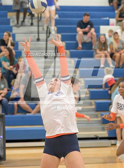 Thumbnail 3 in Katy Taylor vs Seven Lakes photogallery.