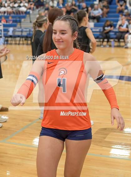 Thumbnail 1 in Katy Taylor vs Seven Lakes photogallery.