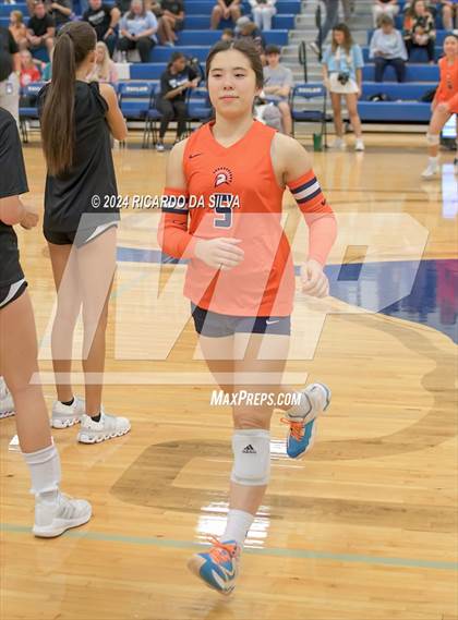 Thumbnail 2 in Katy Taylor vs Seven Lakes photogallery.