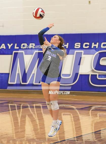 Thumbnail 3 in Katy Taylor vs Seven Lakes photogallery.