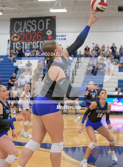 Thumbnail 2 in Katy Taylor vs Seven Lakes photogallery.