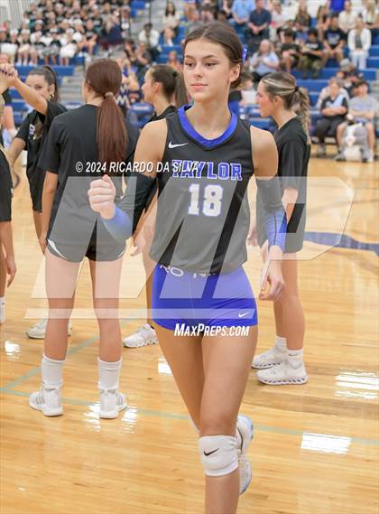 Thumbnail 3 in Katy Taylor vs Seven Lakes photogallery.
