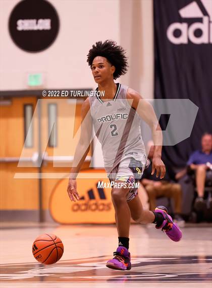 Thumbnail 2 in Calvary Christian Academy vs. Prolific Prep of Napa Christian (Holiday Hoopsgiving) photogallery.