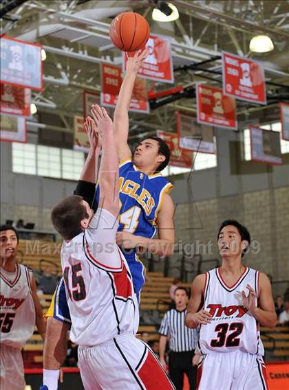 Thumbnail 1 in Santa Margarita vs. Troy (Nike Extravaganza) photogallery.
