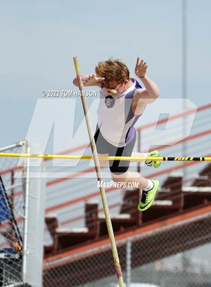 Thumbnail 2 in Grizzly Invitational photogallery.