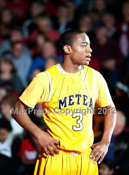 Thumbnail 3 in Aurora West vs. Metea Valley (IHSA Sectional Final) photogallery.
