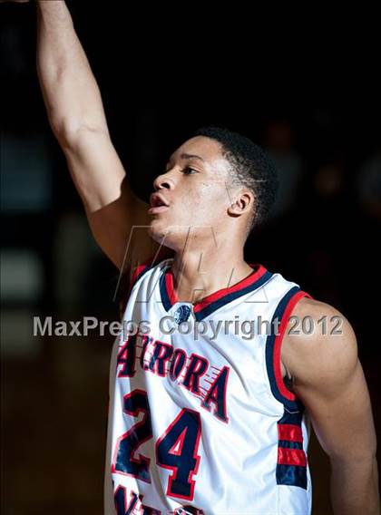 Thumbnail 2 in Aurora West vs. Metea Valley (IHSA Sectional Final) photogallery.