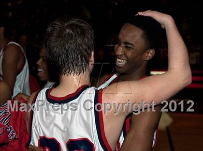 Thumbnail 3 in Aurora West vs. Metea Valley (IHSA Sectional Final) photogallery.