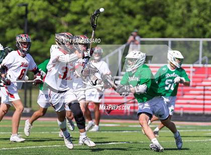 Thumbnail 2 in Half Hollow Hills West vs Farmingdale (Section XI Class A Final) photogallery.