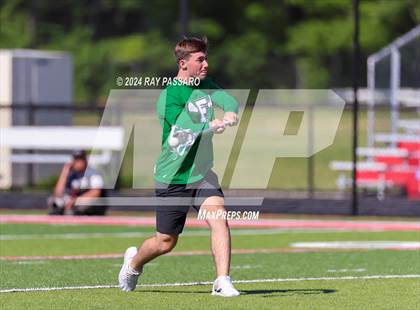 Thumbnail 1 in Half Hollow Hills West vs Farmingdale (Section XI Class A Final) photogallery.