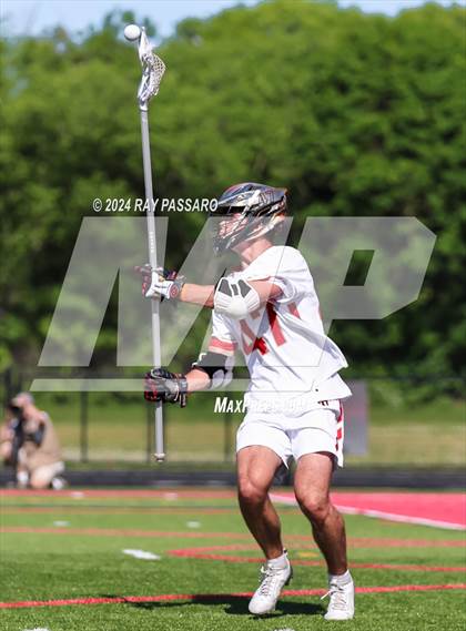 Thumbnail 2 in Half Hollow Hills West vs Farmingdale (Section XI Class A Final) photogallery.