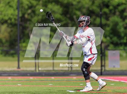 Thumbnail 2 in Half Hollow Hills West vs Farmingdale (Section XI Class A Final) photogallery.
