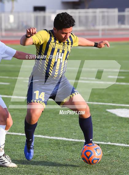 Thumbnail 1 in Yuma Catholic vs. Northwest Christian (AIA 3A Semifinal) photogallery.