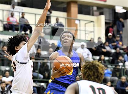 Thumbnail 1 in Morgan Park vs. Simeon (CPS Tournament Semifinal) photogallery.