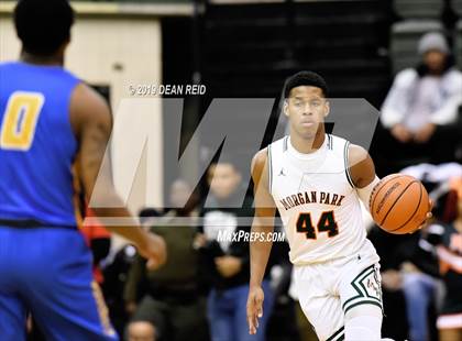 Thumbnail 2 in Morgan Park vs. Simeon (CPS Tournament Semifinal) photogallery.