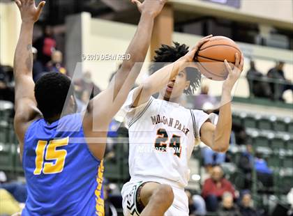 Thumbnail 2 in Morgan Park vs. Simeon (CPS Tournament Semifinal) photogallery.