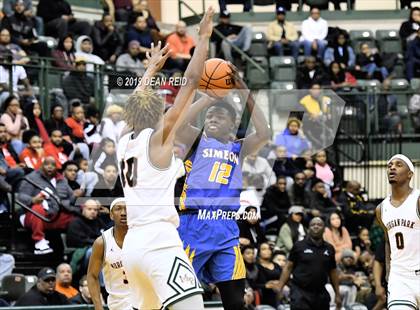 Thumbnail 2 in Morgan Park vs. Simeon (CPS Tournament Semifinal) photogallery.