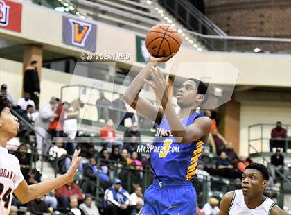 Thumbnail 2 in Morgan Park vs. Simeon (CPS Tournament Semifinal) photogallery.