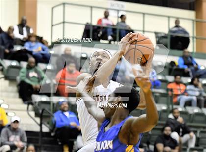 Thumbnail 1 in Morgan Park vs. Simeon (CPS Tournament Semifinal) photogallery.