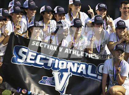 Thumbnail 2 in Rush-Henrietta vs. Pittsford  (NYSPHSAA Section 5 Class A  Final)  photogallery.