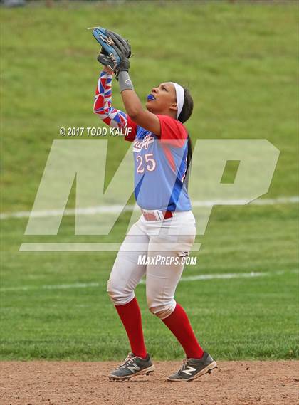 Thumbnail 2 in Coginchaug Regional @ Waterford (CIAC Class M First Round) photogallery.