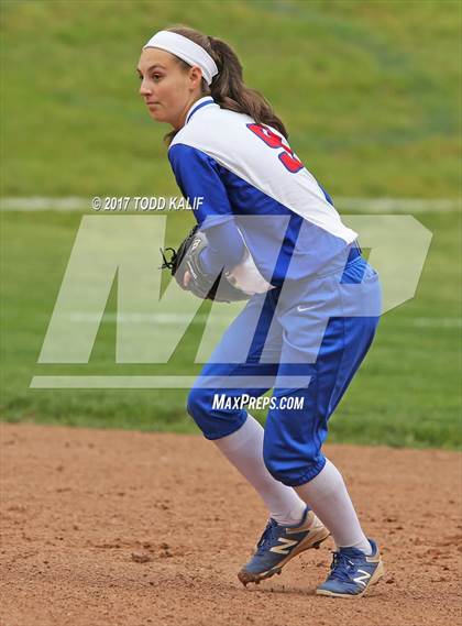 Thumbnail 2 in Coginchaug Regional @ Waterford (CIAC Class M First Round) photogallery.