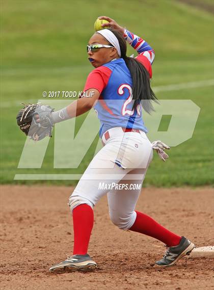 Thumbnail 1 in Coginchaug Regional @ Waterford (CIAC Class M First Round) photogallery.