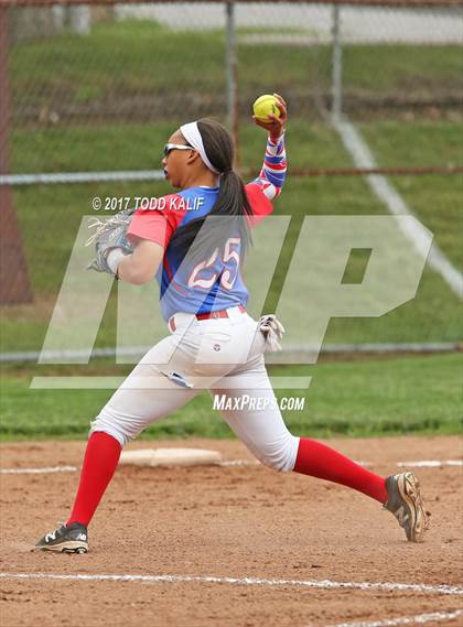Thumbnail 3 in Coginchaug Regional @ Waterford (CIAC Class M First Round) photogallery.