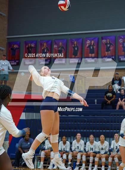 Thumbnail 3 in Lone Star vs McKinney North (Allen Texas Open) photogallery.