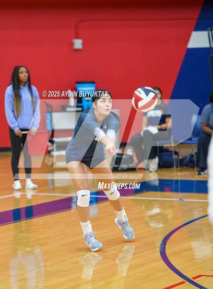 Thumbnail 2 in Lone Star vs McKinney North (Allen Texas Open) photogallery.