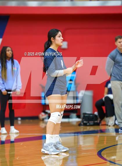 Thumbnail 2 in Lone Star vs McKinney North (Allen Texas Open) photogallery.