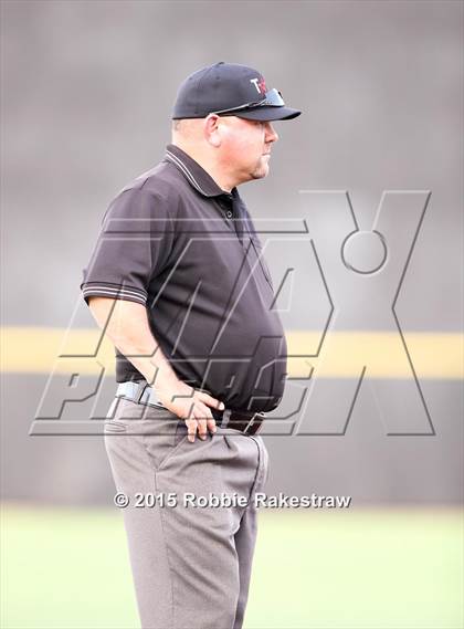 Thumbnail 2 in Corsicana vs. Mansfield Timberview (UIL 5A Area Playoff) photogallery.