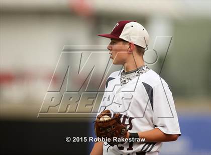 Thumbnail 3 in Corsicana vs. Mansfield Timberview (UIL 5A Area Playoff) photogallery.