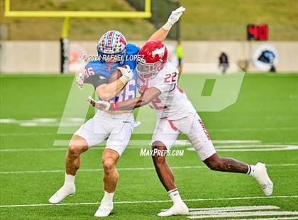 Thumbnail 1 in Westlake vs. North Shore (UIL 6A D1 Football Semifinal) photogallery.