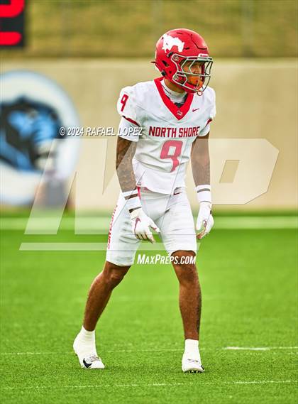 Thumbnail 3 in Westlake vs. North Shore (UIL 6A D1 Football Semifinal) photogallery.