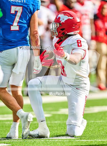 Thumbnail 1 in Westlake vs. North Shore (UIL 6A D1 Football Semifinal) photogallery.