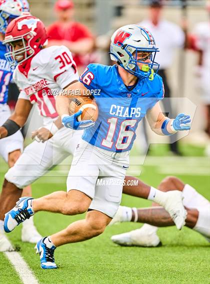 Thumbnail 2 in Westlake vs. North Shore (UIL 6A D1 Football Semifinal) photogallery.