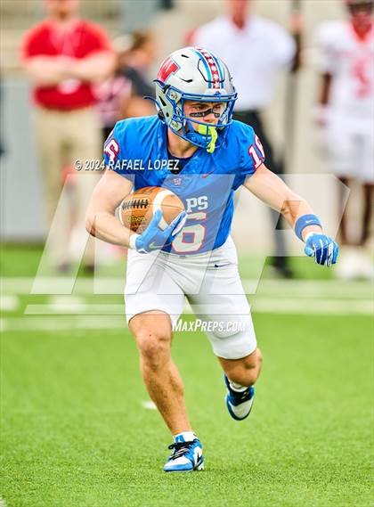 Thumbnail 3 in Westlake vs. North Shore (UIL 6A D1 Football Semifinal) photogallery.