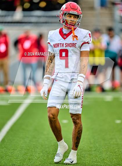 Thumbnail 3 in Westlake vs. North Shore (UIL 6A D1 Football Semifinal) photogallery.