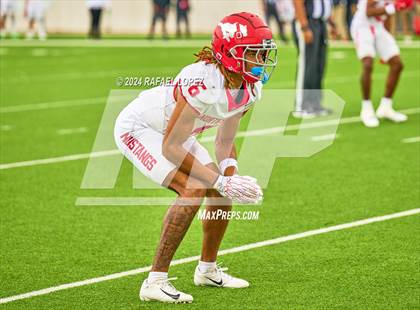 Thumbnail 3 in Westlake vs. North Shore (UIL 6A D1 Football Semifinal) photogallery.