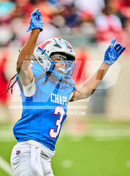 Thumbnail 2 in Westlake vs. North Shore (UIL 6A D1 Football Semifinal) photogallery.