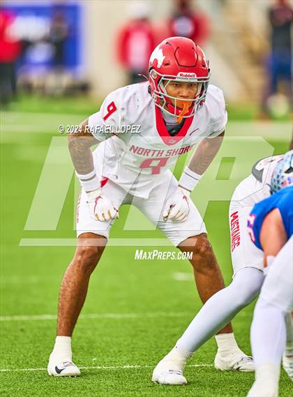 Thumbnail 1 in Westlake vs. North Shore (UIL 6A D1 Football Semifinal) photogallery.